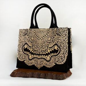 Collection กระเป๋าผ้าลายไทย สีดำลายสิงห์ (Tote)